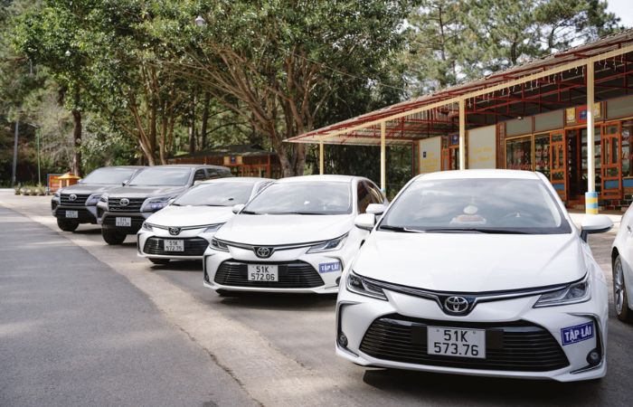 Nhận hồ sơ đăng ký học lái xe các hạng bằng